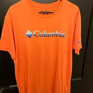 Men’s Columbia t shirt